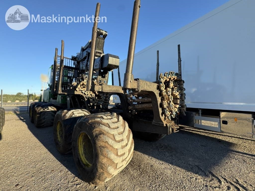 John Deere 1510 E - Forvarder: slika John Deere 1510 E - Forvarder John Deere 1510 E - Forvarder: slika John Deere 1510 E - Forvarder