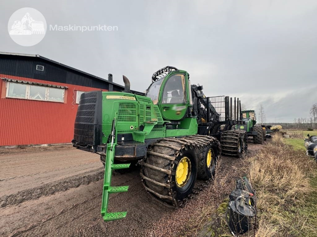 John Deere 1910 G - Forvarder: slika John Deere 1910 G - Forvarder John Deere 1910 G - Forvarder: slika John Deere 1910 G - Forvarder