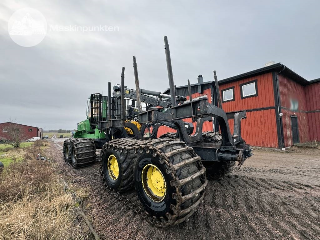 John Deere 1910 G - Forvarder: slika John Deere 1910 G - Forvarder John Deere 1910 G - Forvarder: slika John Deere 1910 G - Forvarder