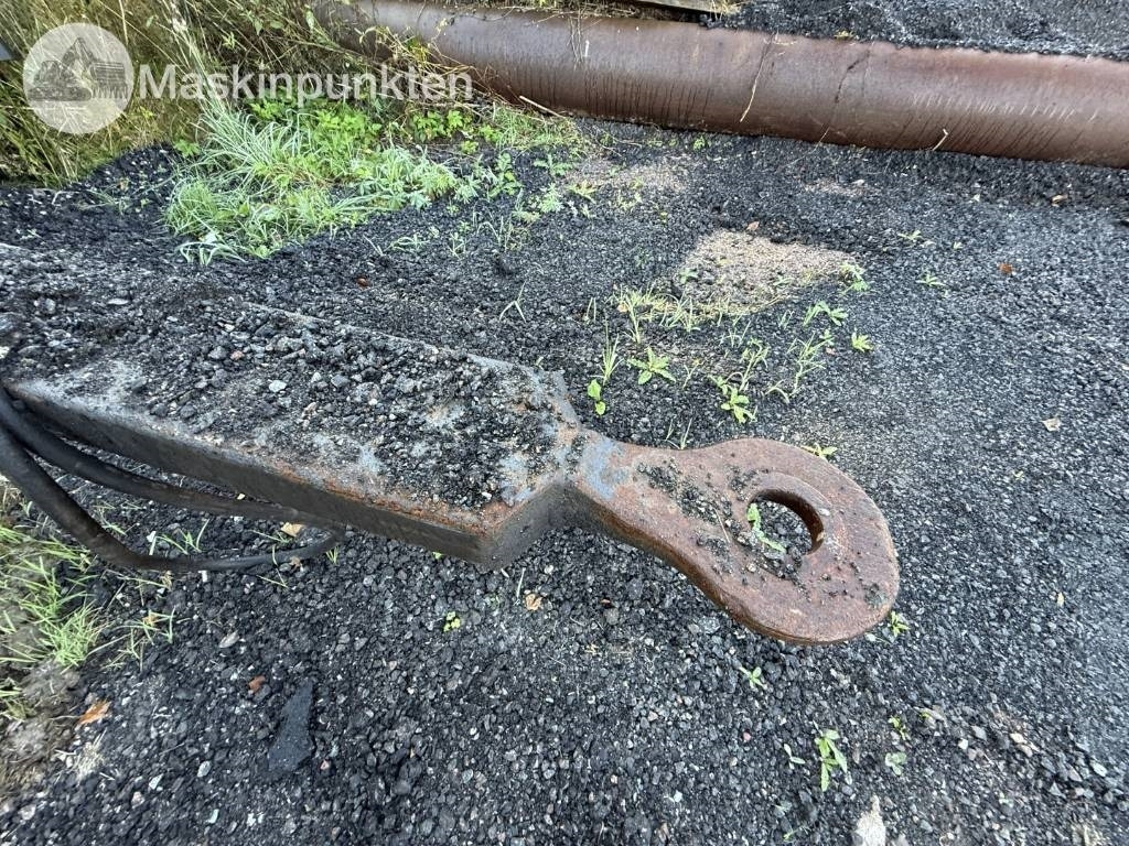 Jyki V 42 T0 - Šumarska prikolica: slika Jyki V 42 T0 - Šumarska prikolica Jyki V 42 T0 - Šumarska prikolica: slika Jyki V 42 T0 - Šumarska prikolica