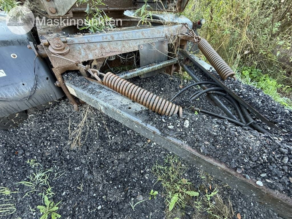 Jyki V 42 T0 - Šumarska prikolica: slika Jyki V 42 T0 - Šumarska prikolica Jyki V 42 T0 - Šumarska prikolica: slika Jyki V 42 T0 - Šumarska prikolica