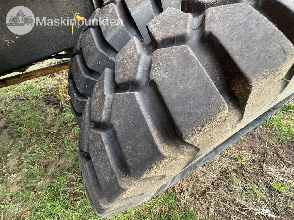 Bager na kotačima Liebherr A 310 B: slika Bager na kotačima Liebherr A 310 B Bager na kotačima Liebherr A 310 B: slika Bager na kotačima Liebherr A 310 B