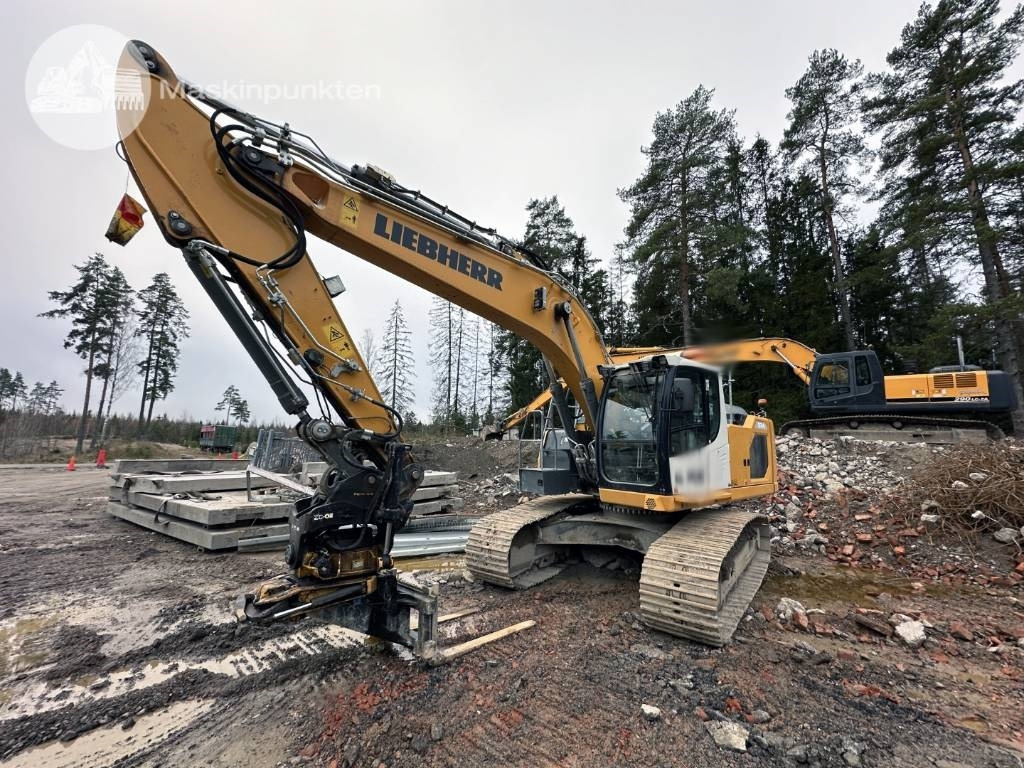 Liebherr R 924 LC - Bager gusjeničar: slika Liebherr R 924 LC - Bager gusjeničar Liebherr R 924 LC - Bager gusjeničar: slika Liebherr R 924 LC - Bager gusjeničar