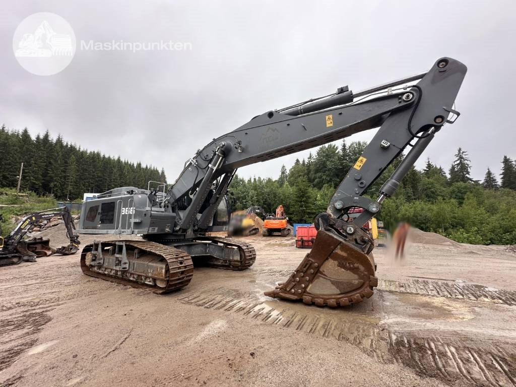 Liebherr R 966 HD - Bager gusjeničar: slika Liebherr R 966 HD - Bager gusjeničar Liebherr R 966 HD - Bager gusjeničar: slika Liebherr R 966 HD - Bager gusjeničar