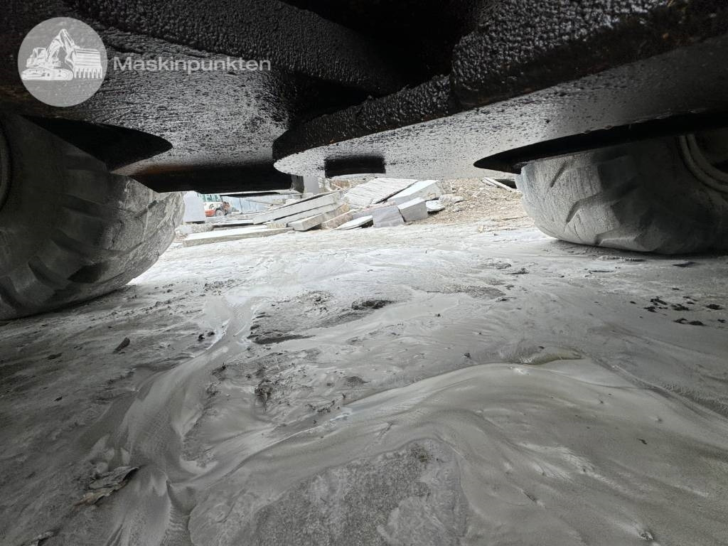 Utovarivač na kotačima Ljungby L 25: slika Utovarivač na kotačima Ljungby L 25
