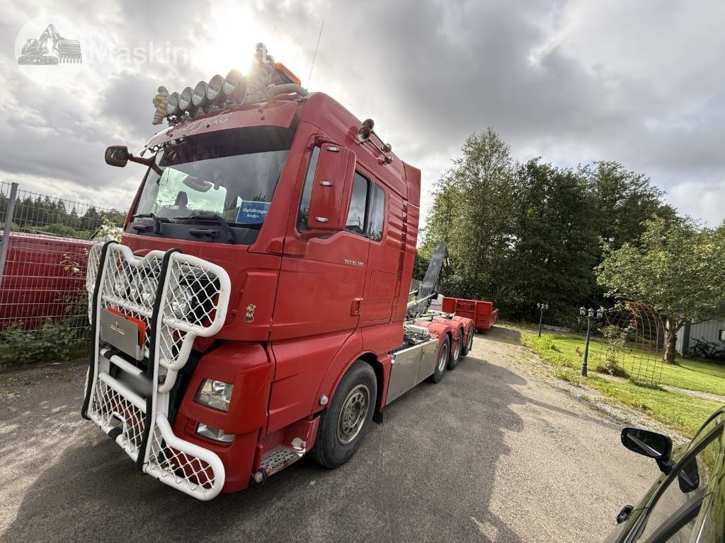 MAN TGX 35.500 EKIPAGE - Kamion s kukastom dizalicom: slika MAN TGX 35.500 EKIPAGE - Kamion s kukastom dizalicom MAN TGX 35.500 EKIPAGE - Kamion s kukastom dizalicom: slika MAN TGX 35.500 EKIPAGE - Kamion s kukastom dizalicom