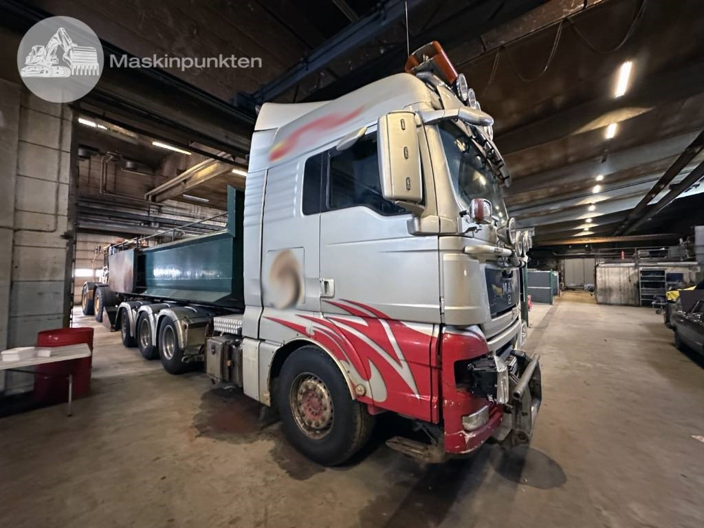 MAN TGX 35.540 - Kamion s kukastom dizalicom: slika MAN TGX 35.540 - Kamion s kukastom dizalicom MAN TGX 35.540 - Kamion s kukastom dizalicom: slika MAN TGX 35.540 - Kamion s kukastom dizalicom