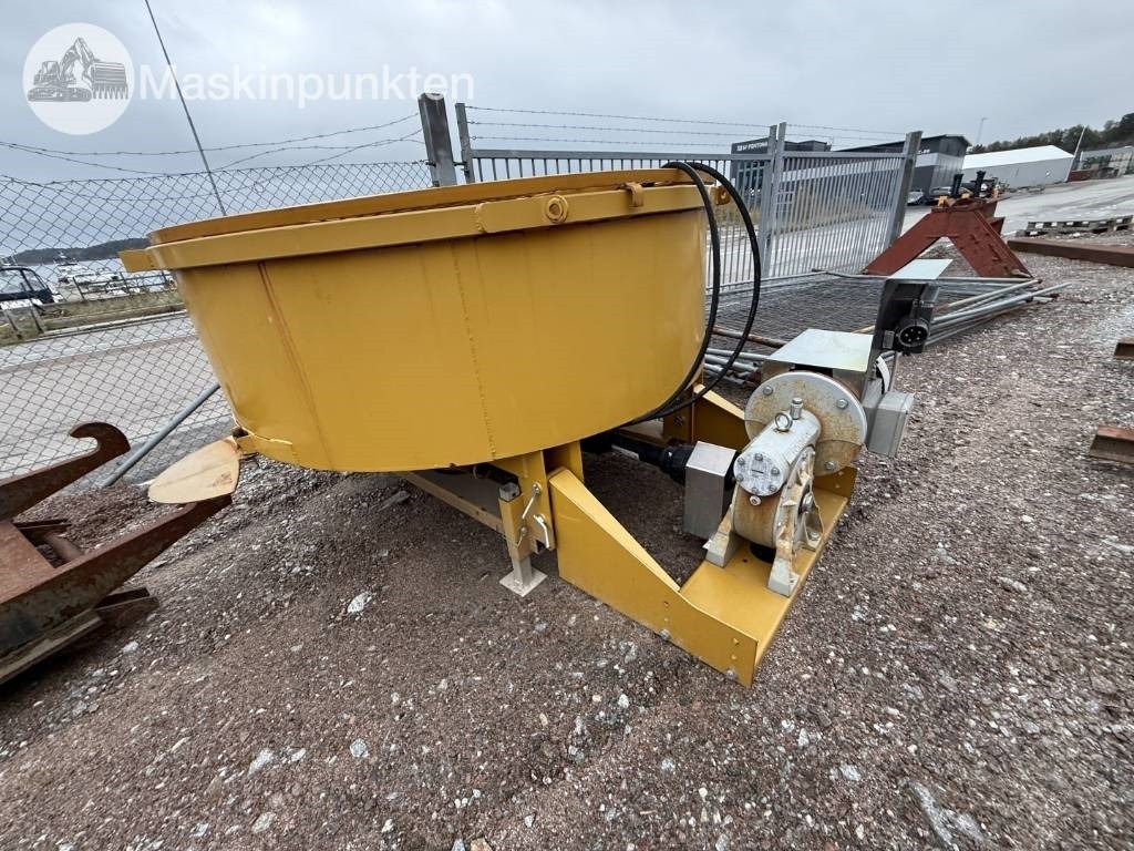 Mammut TM 200 Betongblandare - Mješalica za beton: slika Mammut TM 200 Betongblandare - Mješalica za beton Mammut TM 200 Betongblandare - Mješalica za beton: slika Mammut TM 200 Betongblandare - Mješalica za beton