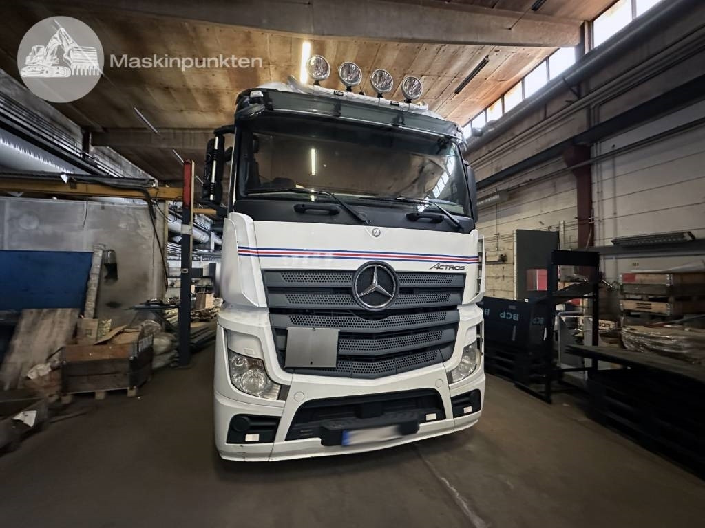 Mercedes-Benz Actros 2545 - Kamion sandučar: slika Mercedes-Benz Actros 2545 - Kamion sandučar Mercedes-Benz Actros 2545 - Kamion sandučar: slika Mercedes-Benz Actros 2545 - Kamion sandučar