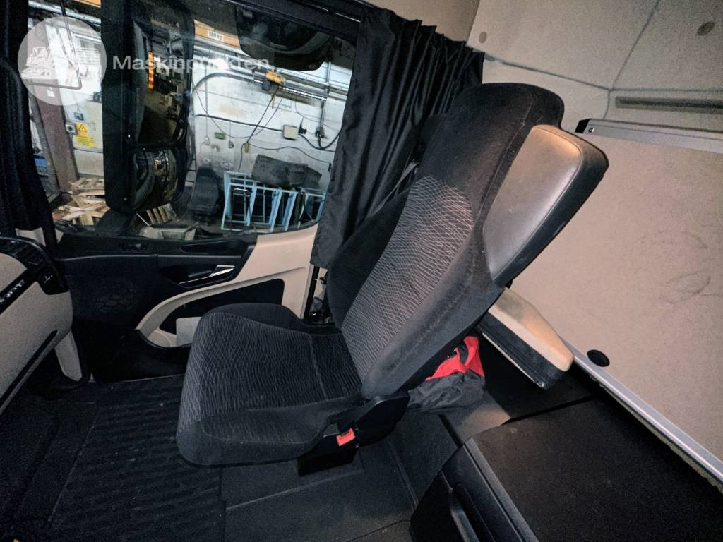 Zakup Mercedes-Benz Actros 2545  Mercedes-Benz Actros 2545: slika Zakup Mercedes-Benz Actros 2545  Mercedes-Benz Actros 2545