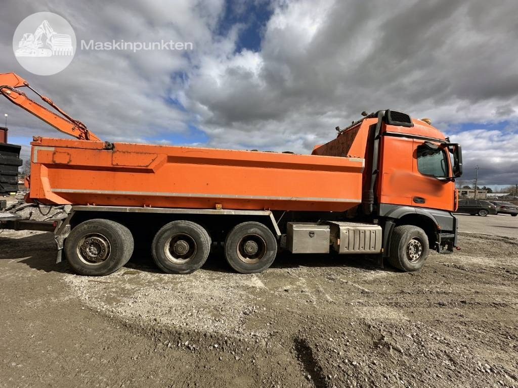 Mercedes-Benz Arocs - Kiper: slika Mercedes-Benz Arocs - Kiper Mercedes-Benz Arocs - Kiper: slika Mercedes-Benz Arocs - Kiper