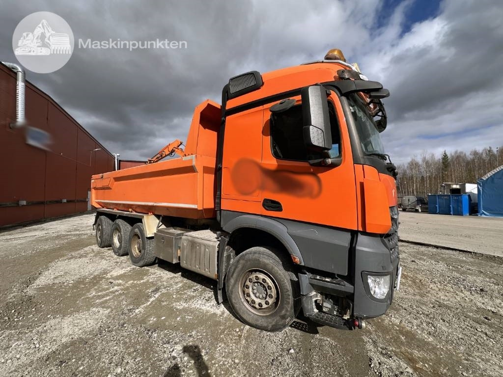 Mercedes-Benz Arocs - Kiper: slika Mercedes-Benz Arocs - Kiper Mercedes-Benz Arocs - Kiper: slika Mercedes-Benz Arocs - Kiper