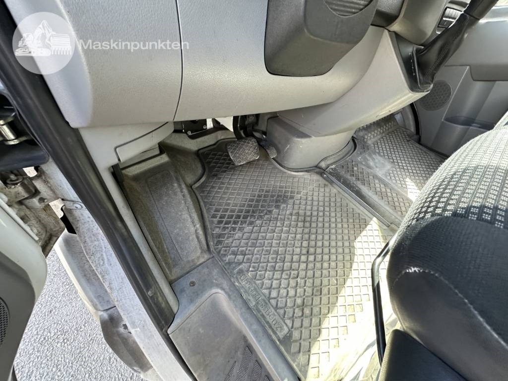 Dostavno vozilo sa zatvorenim sandukom Mercedes-Benz Sprinter 315 CDI: slika Dostavno vozilo sa zatvorenim sandukom Mercedes-Benz Sprinter 315 CDI