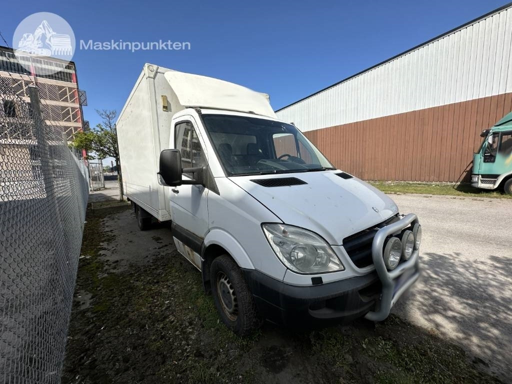 Mercedes-Benz Sprinter 315 CDI - Dostavno vozilo sa zatvorenim sandukom: slika Mercedes-Benz Sprinter 315 CDI - Dostavno vozilo sa zatvorenim sandukom Mercedes-Benz Sprinter 315 CDI - Dostavno vozilo sa zatvorenim sandukom: slika Mercedes-Benz Sprinter 315 CDI - Dostavno vozilo sa zatvorenim sandukom