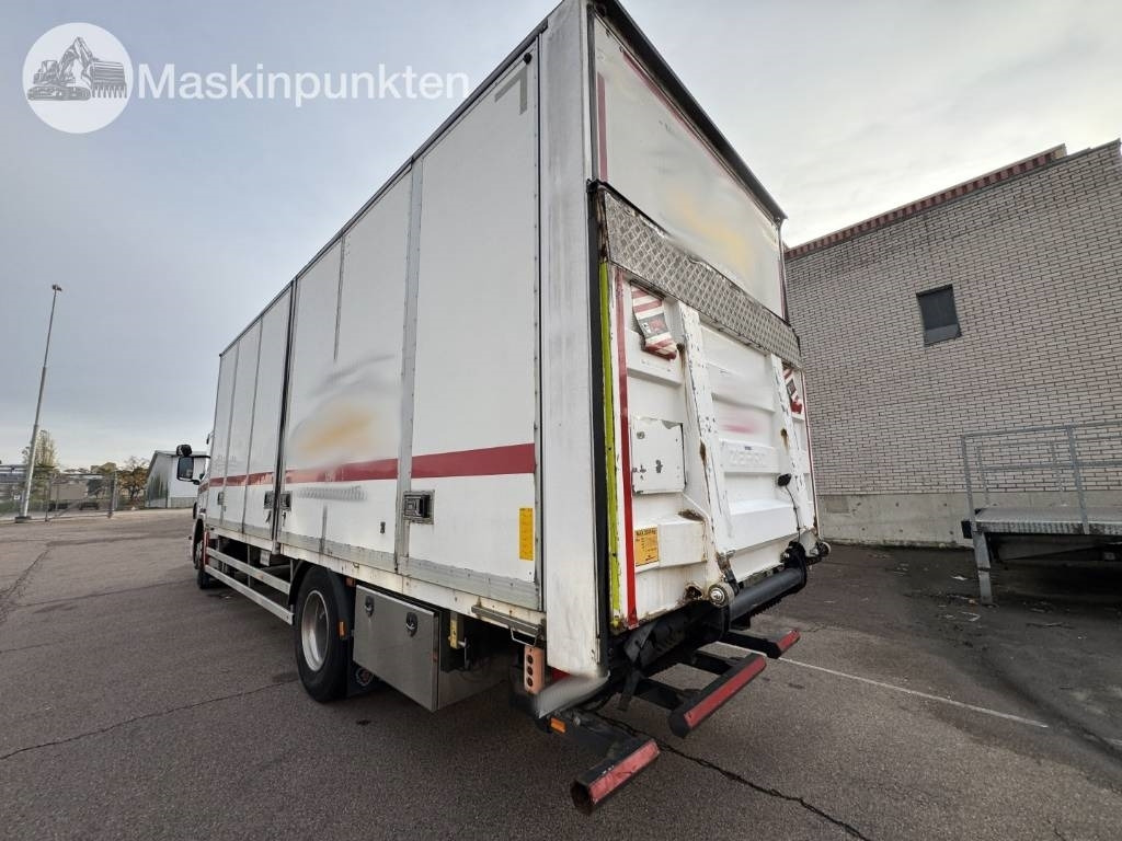 Scania P 320 - Kamion sandučar: slika Scania P 320 - Kamion sandučar Scania P 320 - Kamion sandučar: slika Scania P 320 - Kamion sandučar