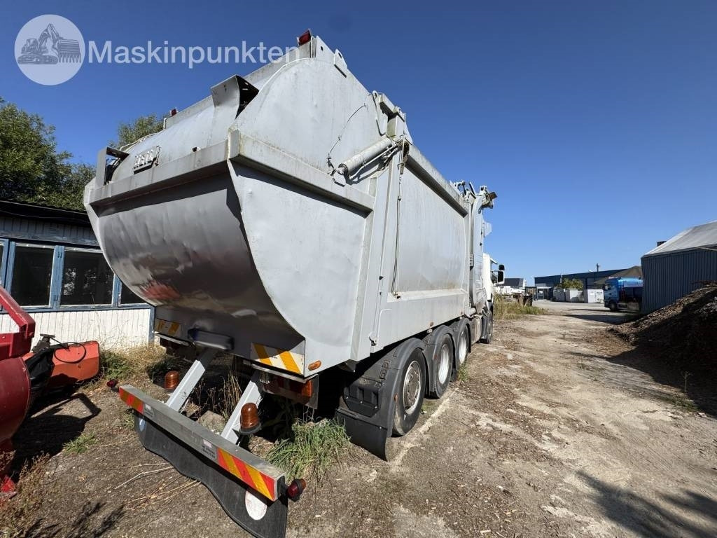 Scania P 420 GB - Kamion za odvoz smeća: slika Scania P 420 GB - Kamion za odvoz smeća Scania P 420 GB - Kamion za odvoz smeća: slika Scania P 420 GB - Kamion za odvoz smeća