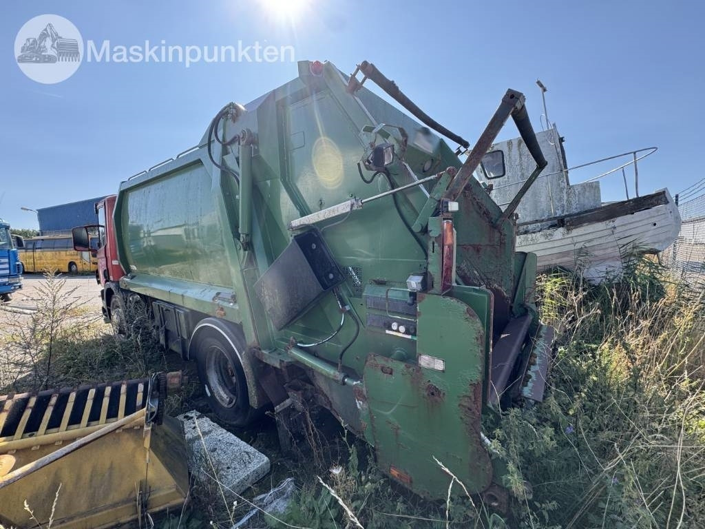 Scania P 94 D  - Kamion za odvoz smeća: slika Scania P 94 D  - Kamion za odvoz smeća Scania P 94 D  - Kamion za odvoz smeća: slika Scania P 94 D  - Kamion za odvoz smeća