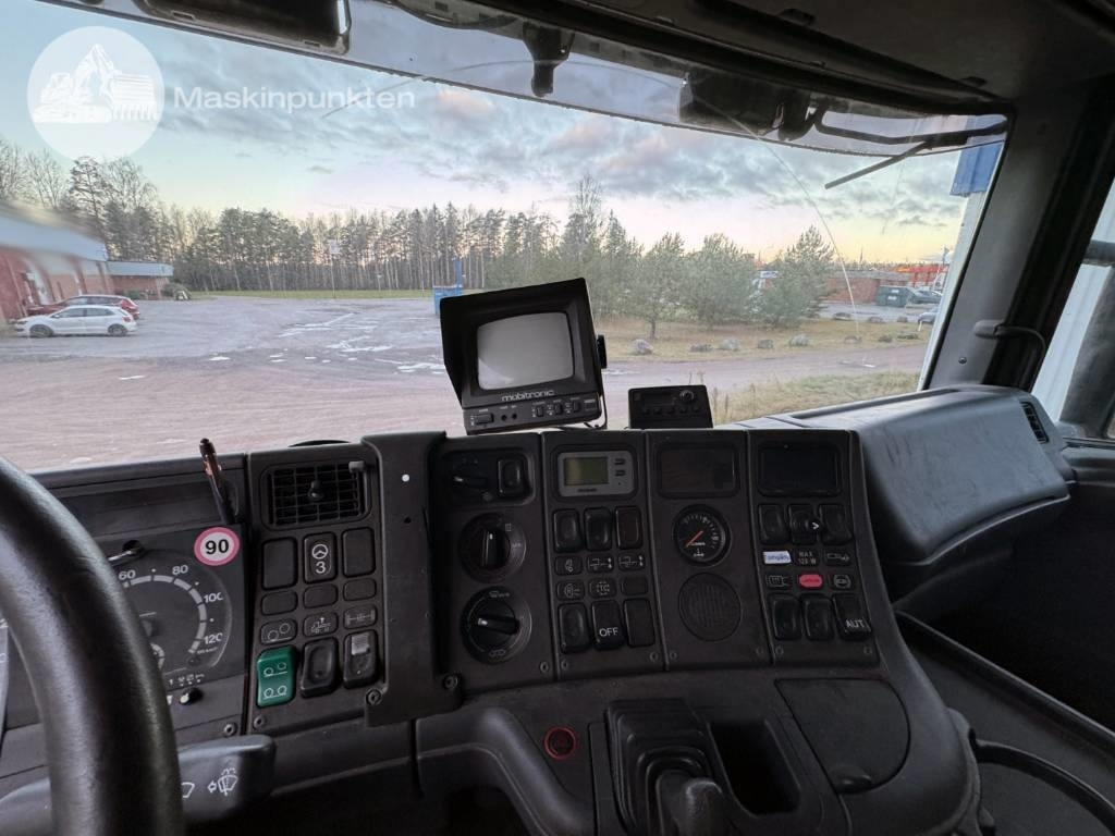Zakup Scania R 114  Scania R 114: slika Zakup Scania R 114  Scania R 114