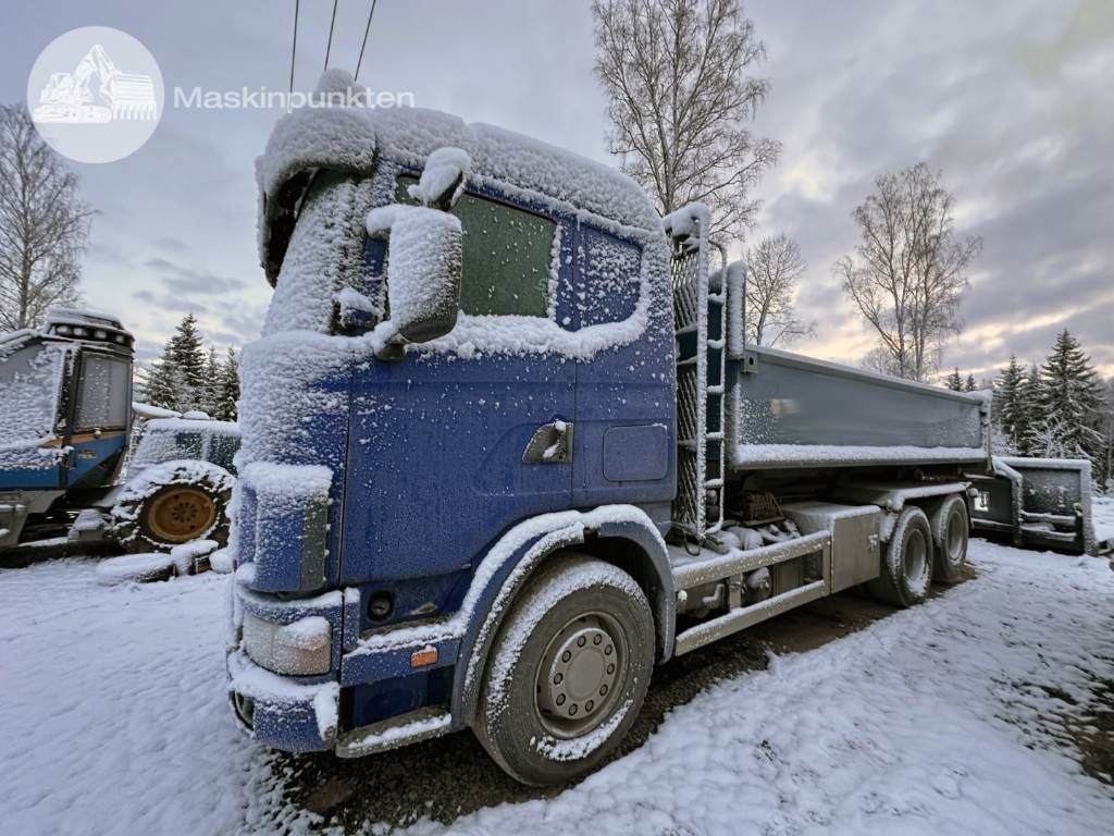 Scania R 124 GB 470 - Kamion s kukastom dizalicom: slika Scania R 124 GB 470 - Kamion s kukastom dizalicom Scania R 124 GB 470 - Kamion s kukastom dizalicom: slika Scania R 124 GB 470 - Kamion s kukastom dizalicom