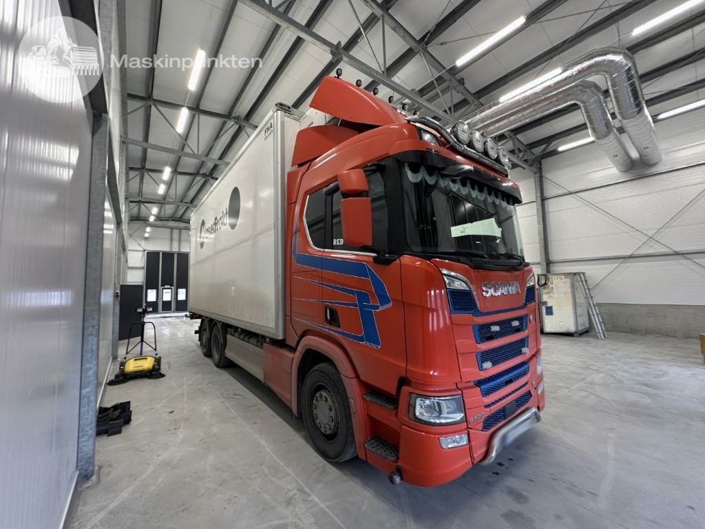 Scania R 520 - Kamion hladnjača: slika Scania R 520 - Kamion hladnjača Scania R 520 - Kamion hladnjača: slika Scania R 520 - Kamion hladnjača