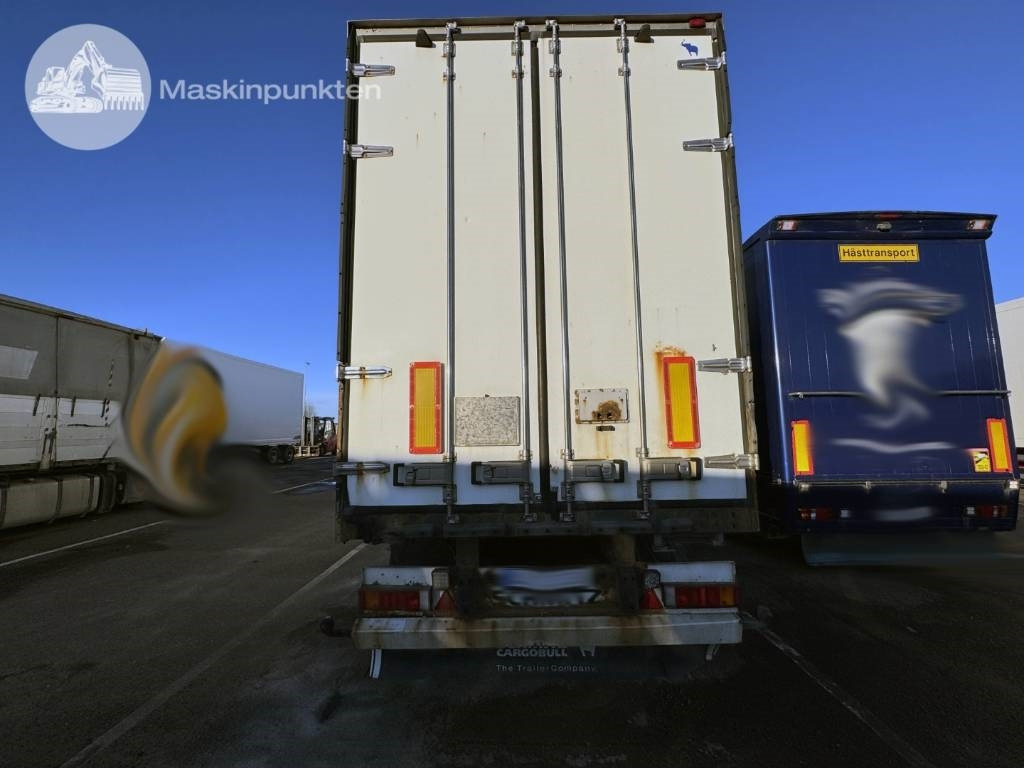 Schmitz KO 36 - Prikolica sa zatvorenim sandukom: slika Schmitz KO 36 - Prikolica sa zatvorenim sandukom Schmitz KO 36 - Prikolica sa zatvorenim sandukom: slika Schmitz KO 36 - Prikolica sa zatvorenim sandukom