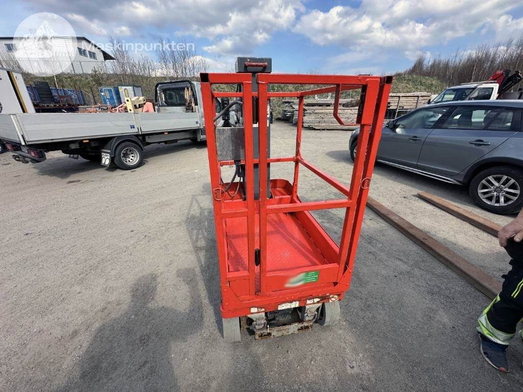 SkyJack SJ 12 - Platforma za podizanje stupa u okomitom položaju: slika SkyJack SJ 12 - Platforma za podizanje stupa u okomitom položaju SkyJack SJ 12 - Platforma za podizanje stupa u okomitom položaju: slika SkyJack SJ 12 - Platforma za podizanje stupa u okomitom položaju