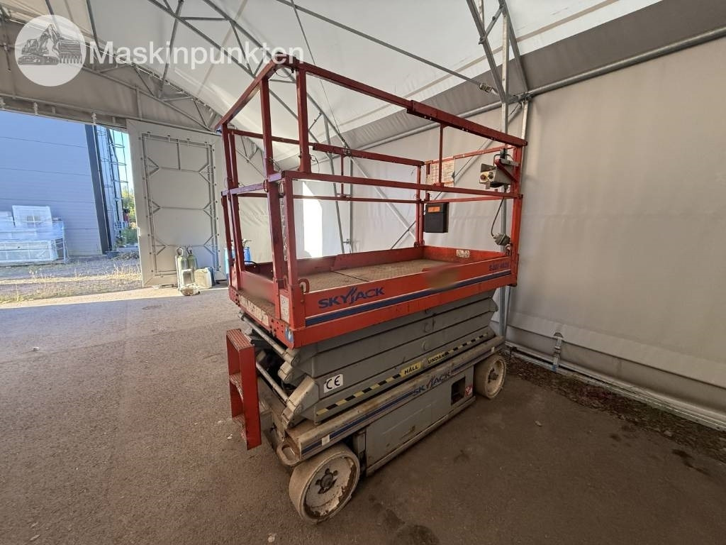 SkyJack SJ III 4626 - Škarasta podizna platforma: slika SkyJack SJ III 4626 - Škarasta podizna platforma SkyJack SJ III 4626 - Škarasta podizna platforma: slika SkyJack SJ III 4626 - Škarasta podizna platforma