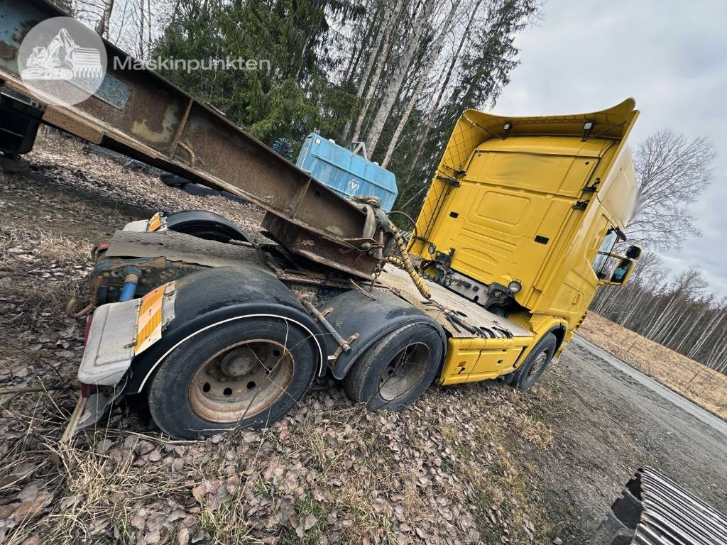 Scania R 164-580 EPA - Tegljač: slika Scania R 164-580 EPA - Tegljač Scania R 164-580 EPA - Tegljač: slika Scania R 164-580 EPA - Tegljač
