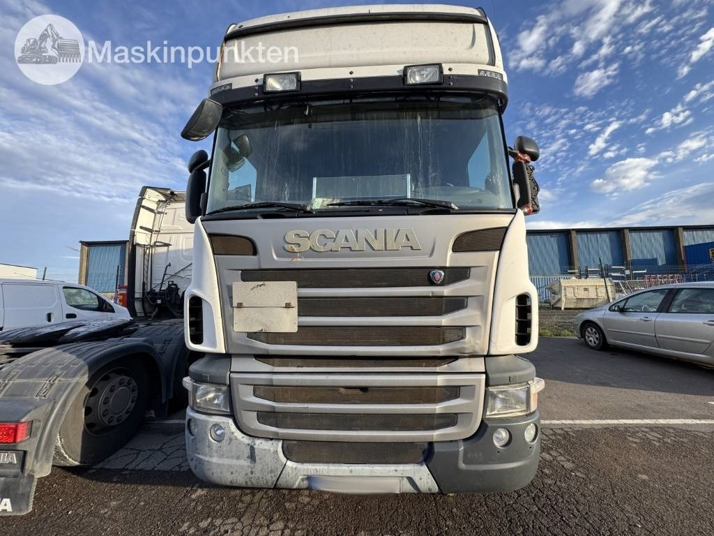 Scania R 440 - Tegljač: slika Scania R 440 - Tegljač Scania R 440 - Tegljač: slika Scania R 440 - Tegljač
