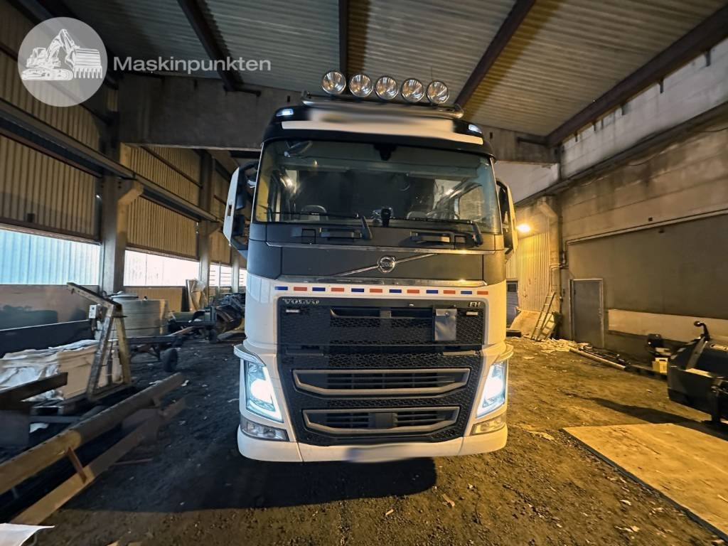 Volvo FH 500 TMA - Tegljač: slika Volvo FH 500 TMA - Tegljač Volvo FH 500 TMA - Tegljač: slika Volvo FH 500 TMA - Tegljač