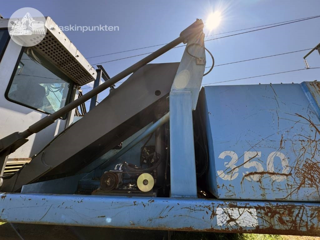 Stroj za rukovanje otpadom, Aerodromska oprema Terex RHL 350: slika Stroj za rukovanje otpadom, Aerodromska oprema Terex RHL 350 Stroj za rukovanje otpadom, Aerodromska oprema Terex RHL 350: slika Stroj za rukovanje otpadom, Aerodromska oprema Terex RHL 350