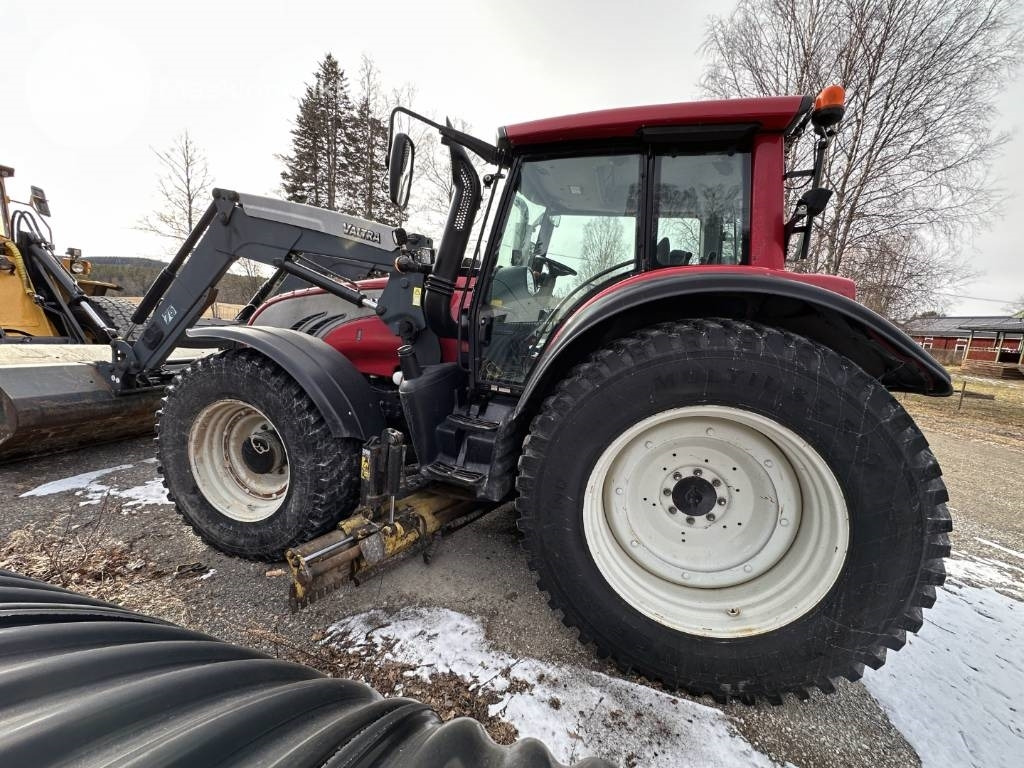 Valtra T 202 - Traktor: slika Valtra T 202 - Traktor Valtra T 202 - Traktor: slika Valtra T 202 - Traktor