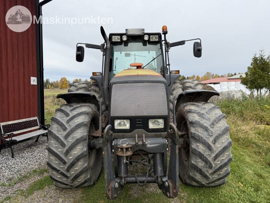 Valtra Valmet 8350-4  - Traktor: slika Valtra Valmet 8350-4  - Traktor Valtra Valmet 8350-4  - Traktor: slika Valtra Valmet 8350-4  - Traktor