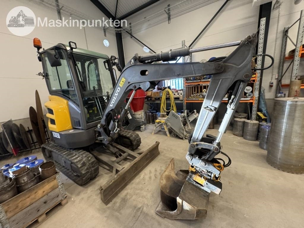 Volvo ECR 25 D - Mini bager: slika Volvo ECR 25 D - Mini bager Volvo ECR 25 D - Mini bager: slika Volvo ECR 25 D - Mini bager