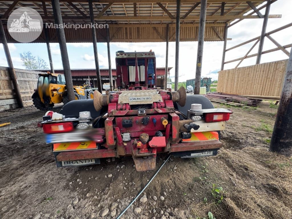 Volvo FH 16 550  - Kamion s kukastom dizalicom: slika Volvo FH 16 550  - Kamion s kukastom dizalicom Volvo FH 16 550  - Kamion s kukastom dizalicom: slika Volvo FH 16 550  - Kamion s kukastom dizalicom