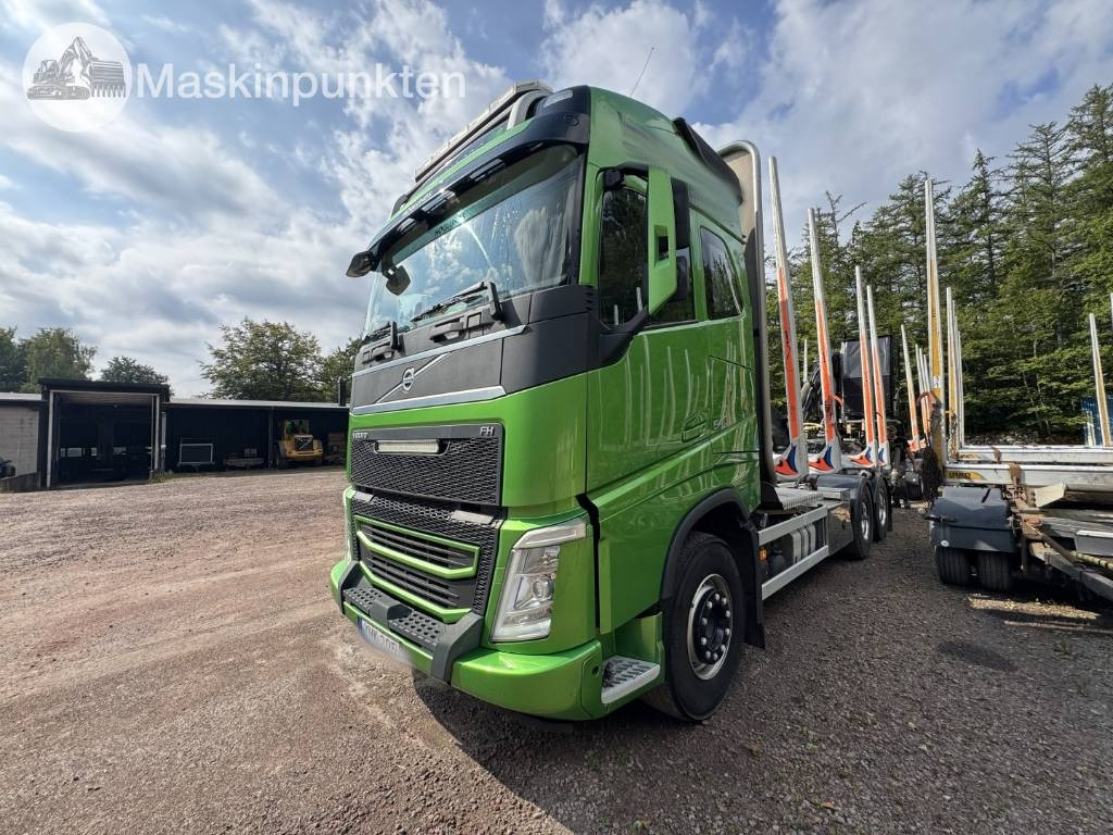 Volvo FH 16 550 - Kamion šumar: slika Volvo FH 16 550 - Kamion šumar Volvo FH 16 550 - Kamion šumar: slika Volvo FH 16 550 - Kamion šumar
