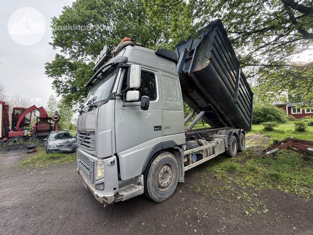 Volvo FH 16 660 - Kamion s kukastom dizalicom: slika Volvo FH 16 660 - Kamion s kukastom dizalicom Volvo FH 16 660 - Kamion s kukastom dizalicom: slika Volvo FH 16 660 - Kamion s kukastom dizalicom