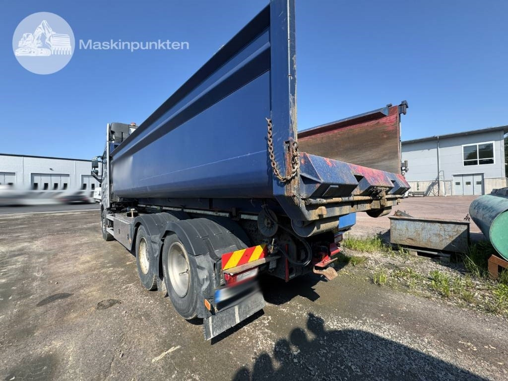 Volvo FH 16 750 - Kamion s kukastom dizalicom: slika Volvo FH 16 750 - Kamion s kukastom dizalicom Volvo FH 16 750 - Kamion s kukastom dizalicom: slika Volvo FH 16 750 - Kamion s kukastom dizalicom