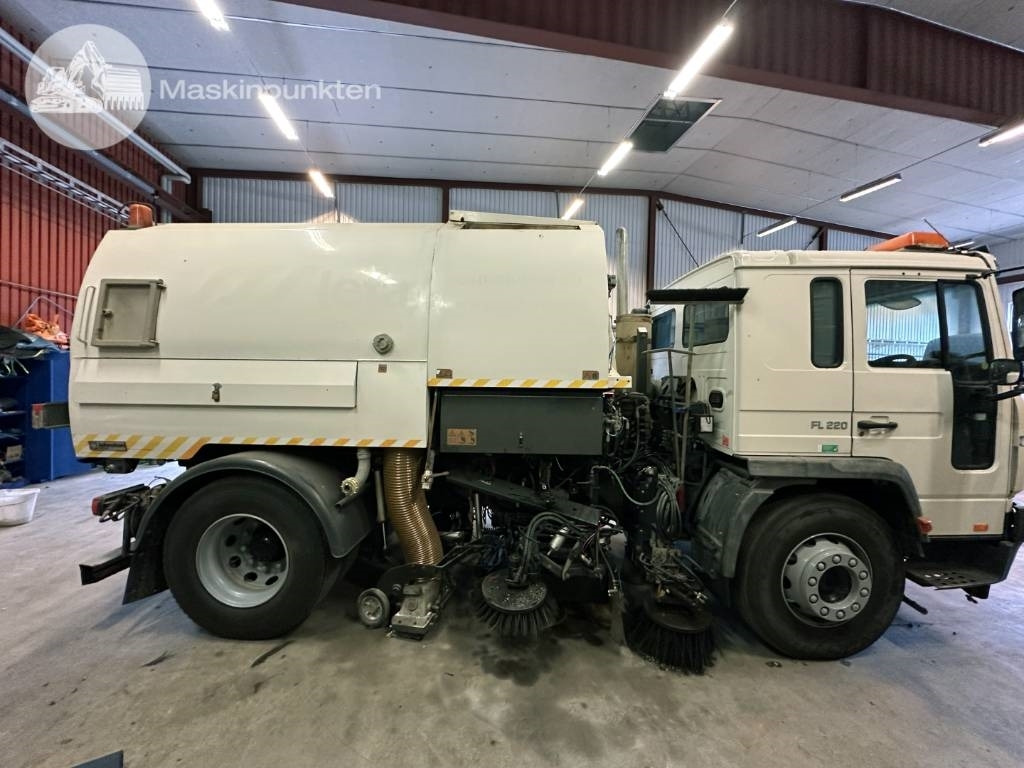 Volvo FL 618 - Kamion za odvoz smeća: slika Volvo FL 618 - Kamion za odvoz smeća Volvo FL 618 - Kamion za odvoz smeća: slika Volvo FL 618 - Kamion za odvoz smeća