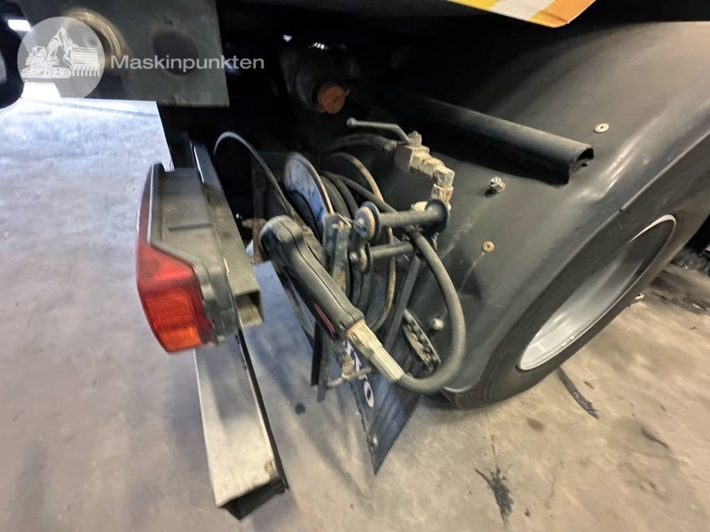 Kamion za odvoz smeća Volvo FL 618: slika Kamion za odvoz smeća Volvo FL 618 Kamion za odvoz smeća Volvo FL 618: slika Kamion za odvoz smeća Volvo FL 618