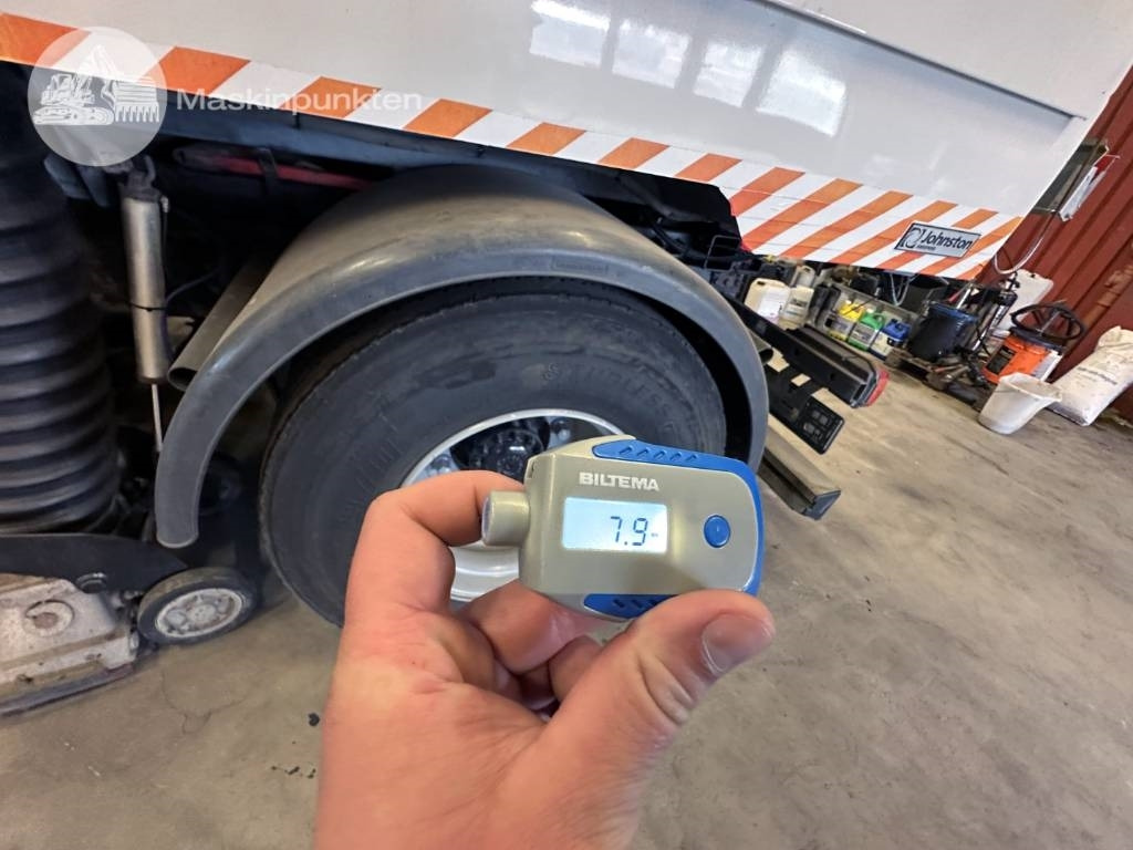 Kamion za odvoz smeća Volvo FL 618: slika Kamion za odvoz smeća Volvo FL 618 Kamion za odvoz smeća Volvo FL 618: slika Kamion za odvoz smeća Volvo FL 618