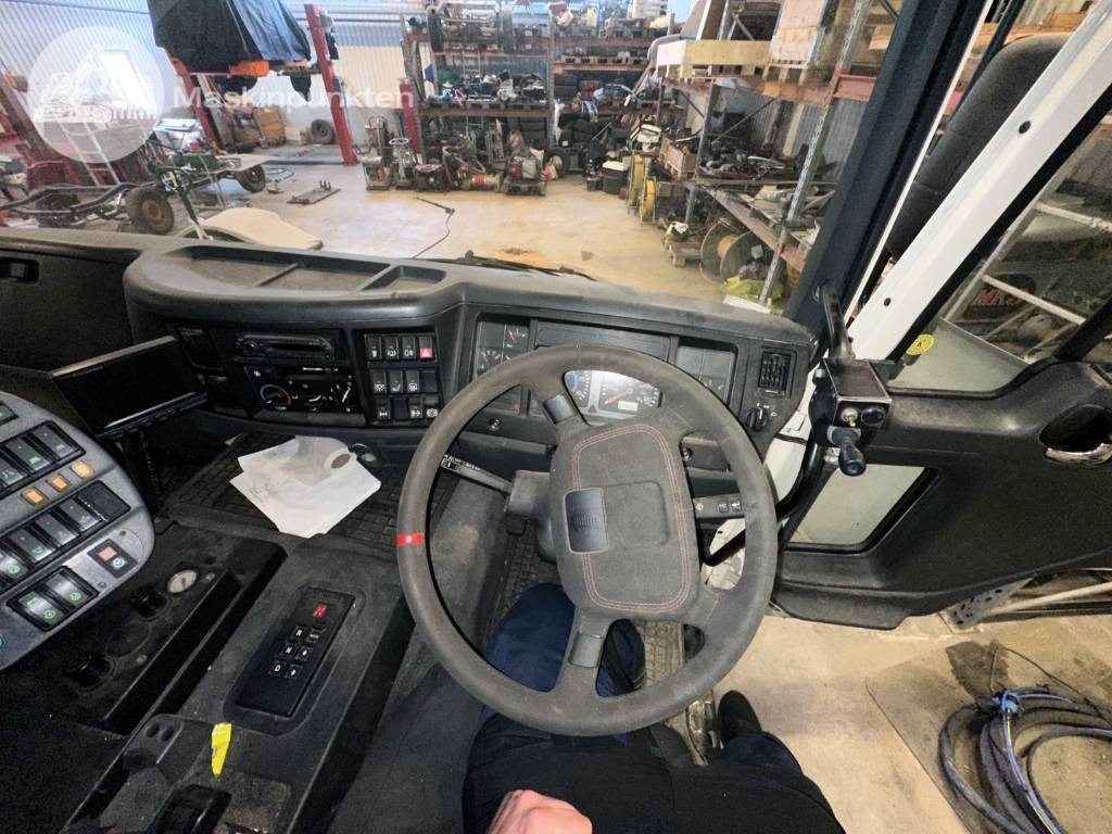 Kamion za odvoz smeća Volvo FL 618: slika Kamion za odvoz smeća Volvo FL 618 Kamion za odvoz smeća Volvo FL 618: slika Kamion za odvoz smeća Volvo FL 618