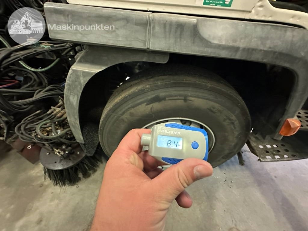 Kamion za odvoz smeća Volvo FL 618: slika Kamion za odvoz smeća Volvo FL 618 Kamion za odvoz smeća Volvo FL 618: slika Kamion za odvoz smeća Volvo FL 618