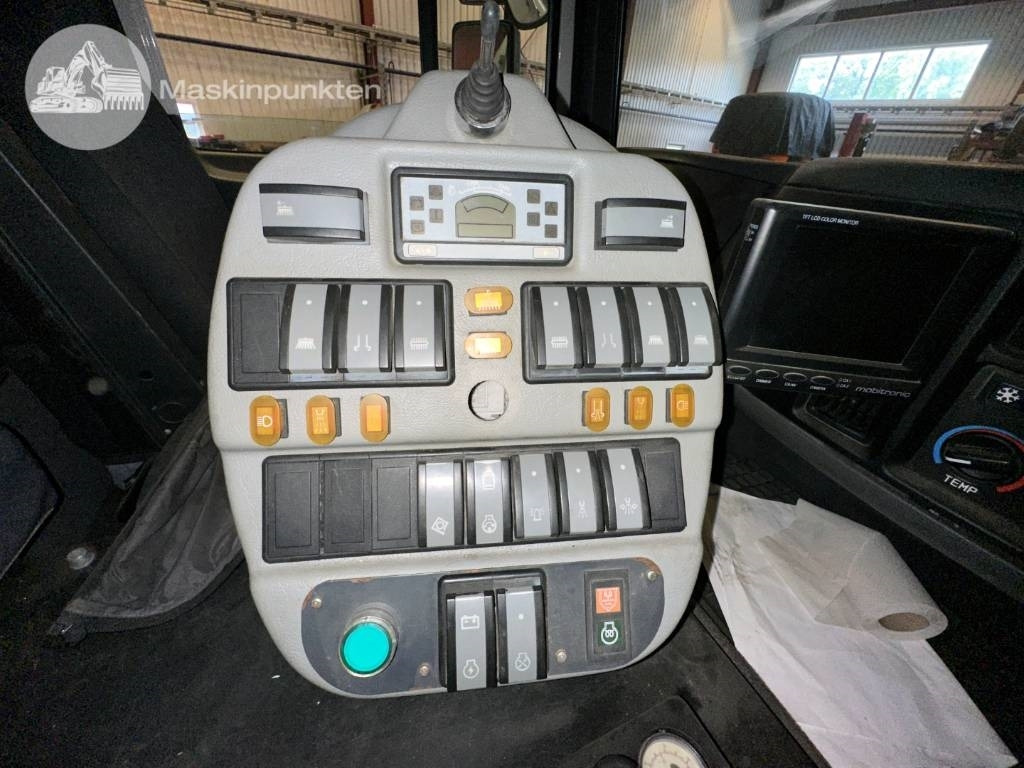 Kamion za odvoz smeća Volvo FL 618: slika Kamion za odvoz smeća Volvo FL 618 Kamion za odvoz smeća Volvo FL 618: slika Kamion za odvoz smeća Volvo FL 618