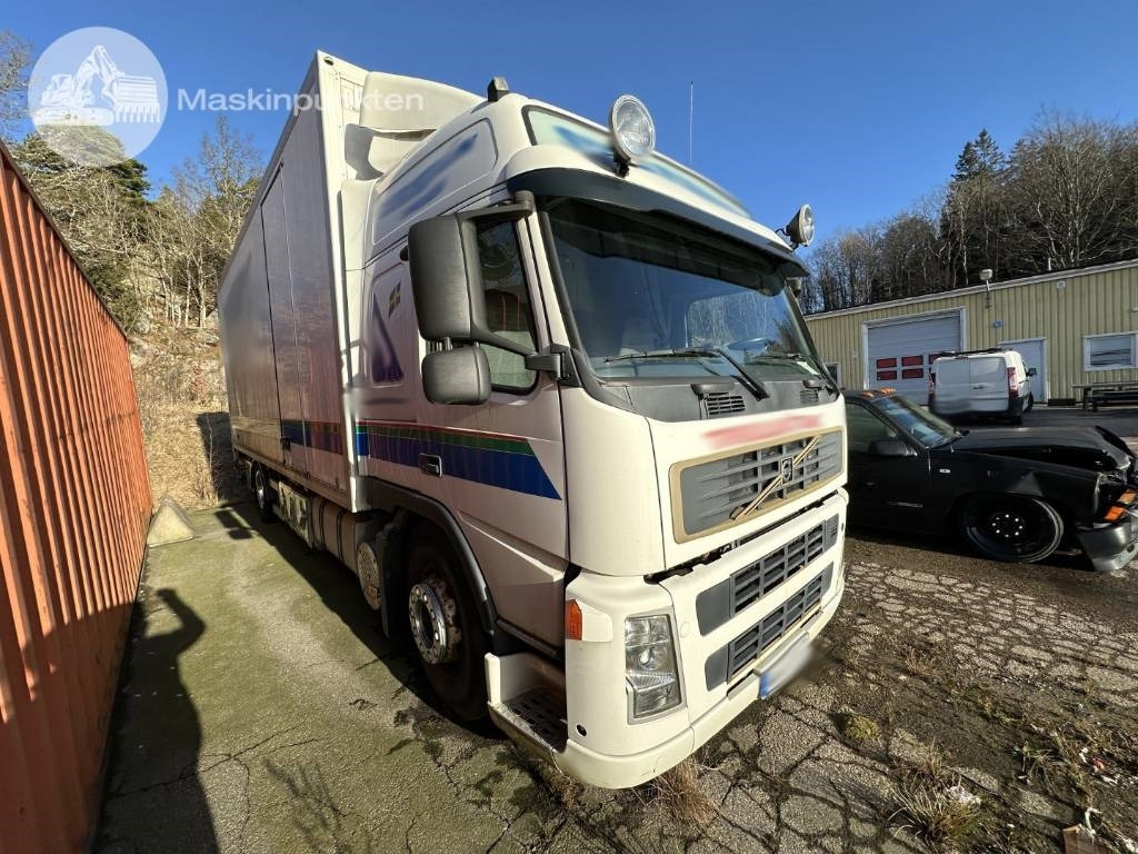 Volvo FM 300 - Kamion sandučar: slika Volvo FM 300 - Kamion sandučar Volvo FM 300 - Kamion sandučar: slika Volvo FM 300 - Kamion sandučar