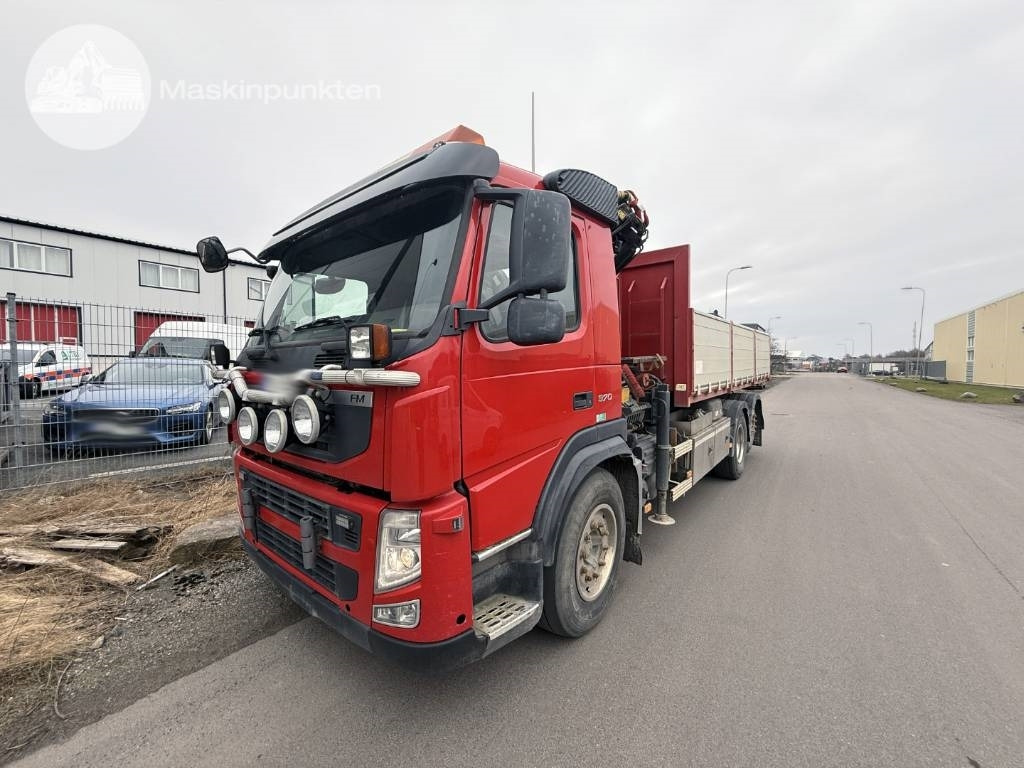 Volvo FM 370 - Kamion s kranom: slika Volvo FM 370 - Kamion s kranom Volvo FM 370 - Kamion s kranom: slika Volvo FM 370 - Kamion s kranom