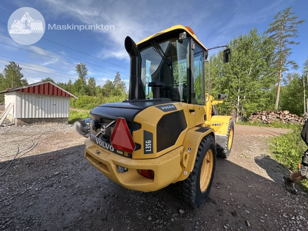 Volvo L 35 G - Utovarivač na kotačima: slika Volvo L 35 G - Utovarivač na kotačima Volvo L 35 G - Utovarivač na kotačima: slika Volvo L 35 G - Utovarivač na kotačima