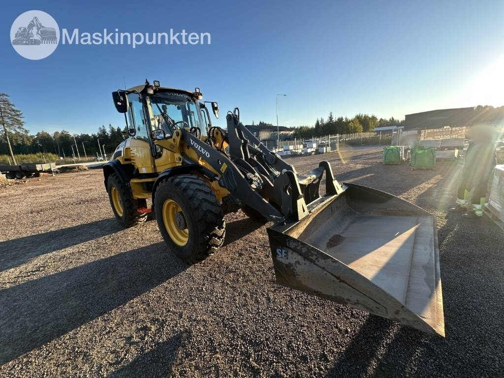 Volvo L 45 H  - Utovarivač na kotačima: slika Volvo L 45 H  - Utovarivač na kotačima Volvo L 45 H  - Utovarivač na kotačima: slika Volvo L 45 H  - Utovarivač na kotačima