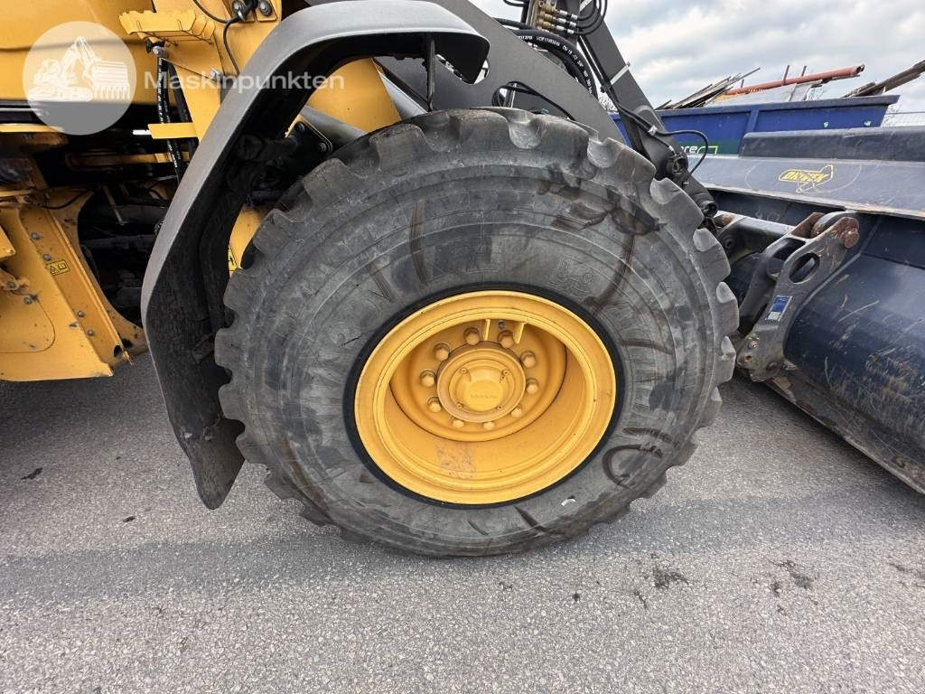Zakup Volvo L 60 H  Volvo L 60 H: slika Zakup Volvo L 60 H  Volvo L 60 H