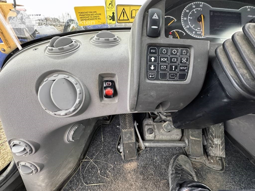 Zakup Volvo L 60 H  Volvo L 60 H: slika Zakup Volvo L 60 H  Volvo L 60 H